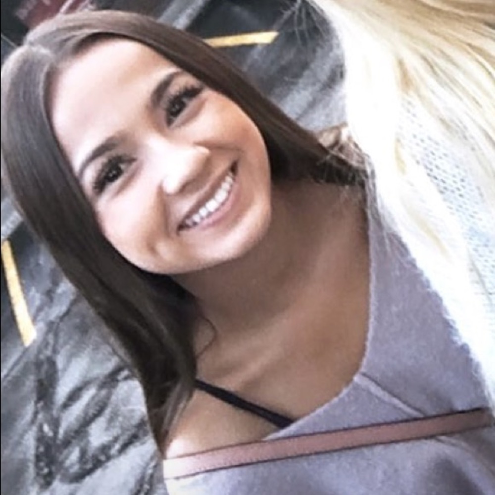 Meet your Posher, Shea